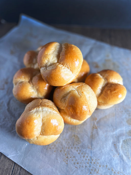 Buttery Dinner rolls